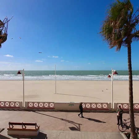 公寓 Aranpe Playa 加的斯